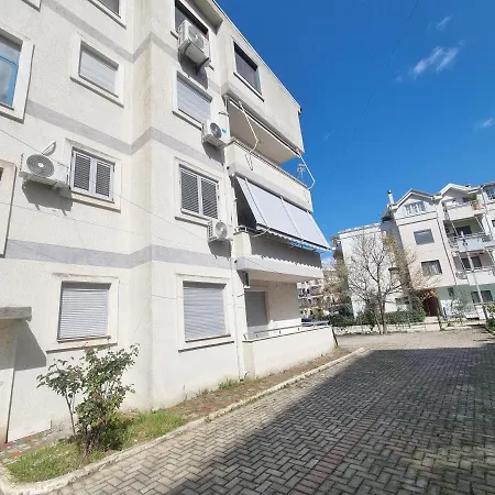 Lägenhet Boheme Golem (Tirana)