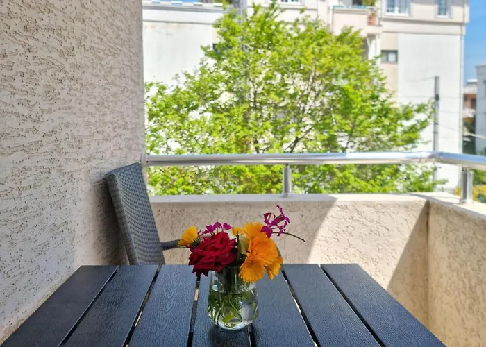 Boheme * Golem (Tirana)